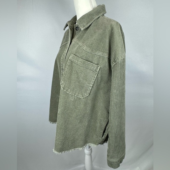 Zara oversized corduroy shacket in olive green side pockets frayed hem Size XL - Picture 5 of 13